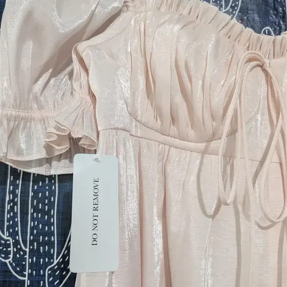 NEW Selkie Seashell Wide Leg Puff Sleeve Jumpsuit Light Pink Women's Size Small - Picture 6 of 11